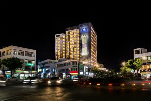 Гостиница Hotel Golden Daisy Seogwipo Ocean в Согвипхо