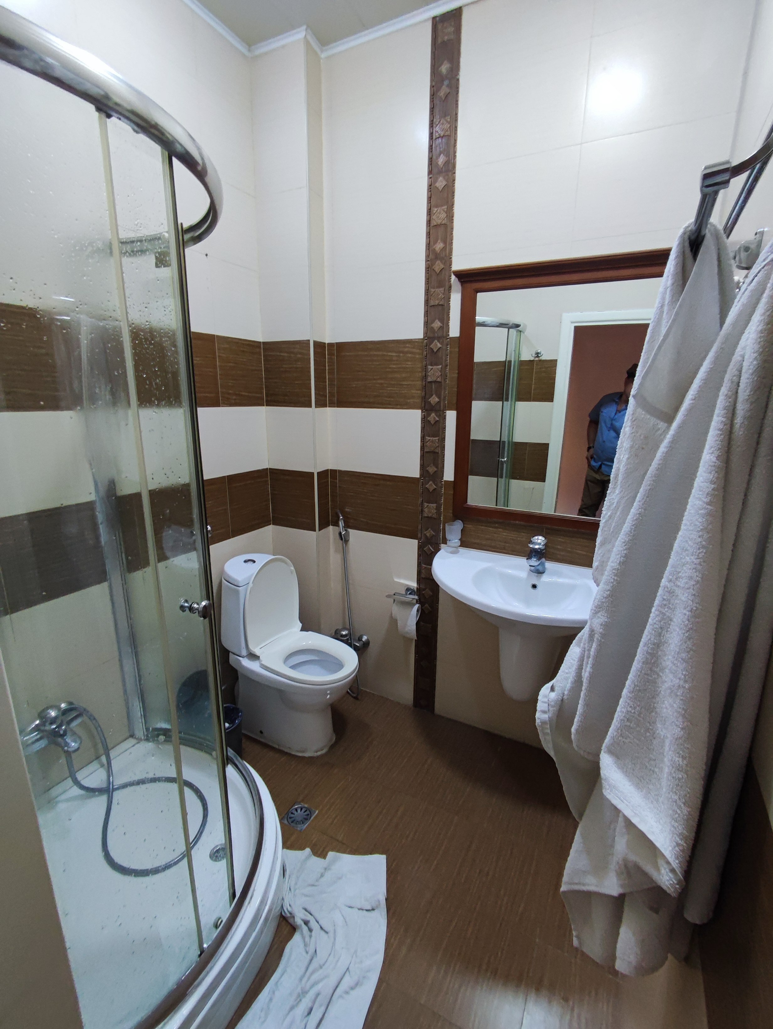 Фото East Legend