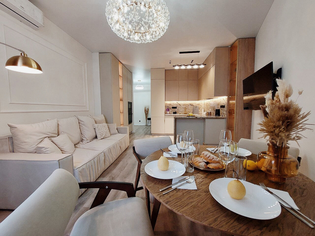 Фото UTrip на улице Чернышевского 16