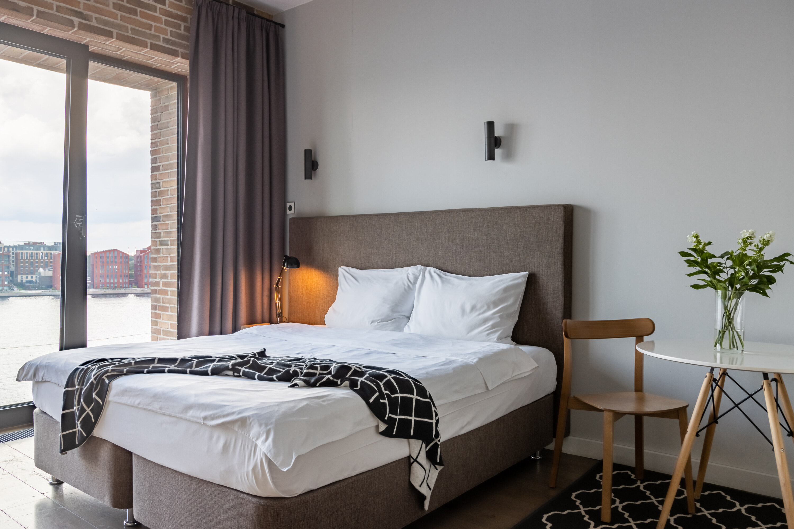 Фото Docklands aparthotel