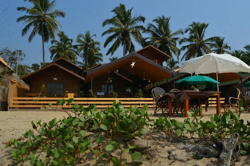 Гостиница Anantra Sea View Resort в Агонде