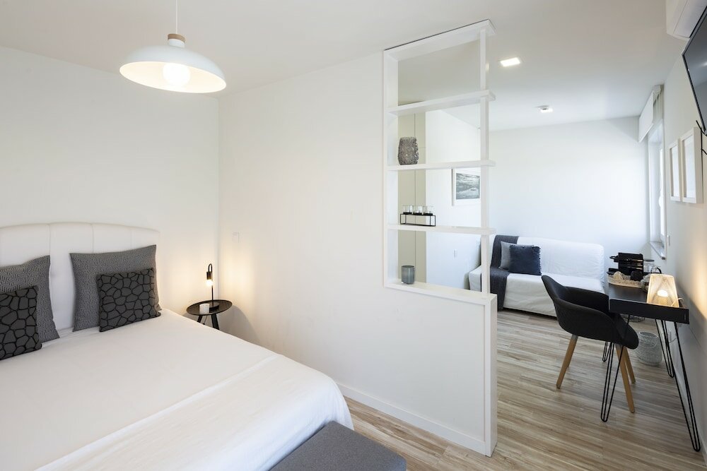 Фото Jr Studios & Suites