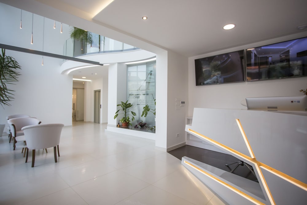 Фото Adrion Aparthotel