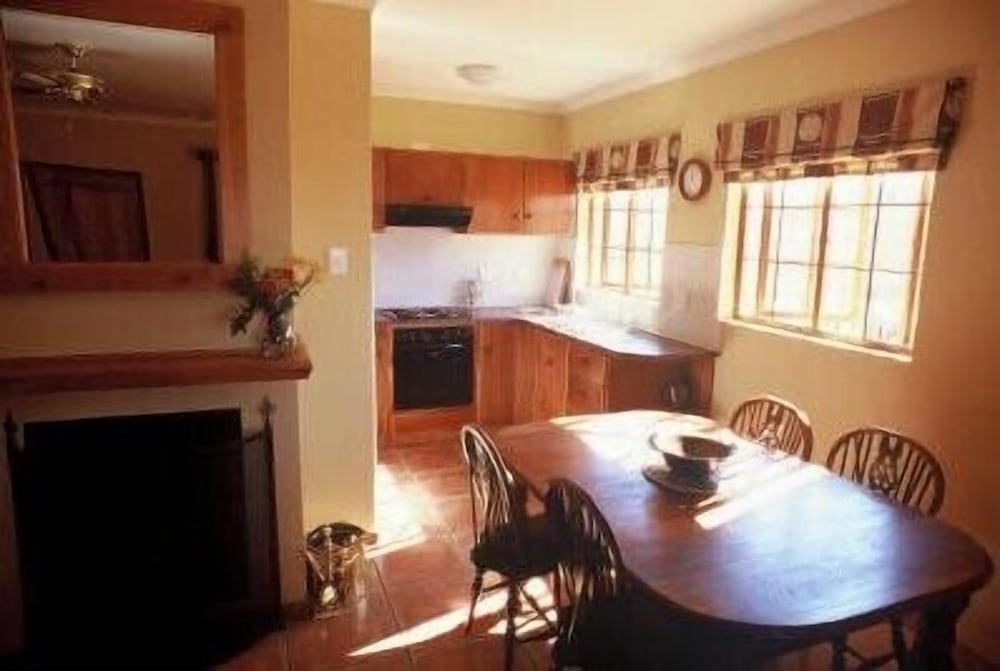 Фото Red Mountain House