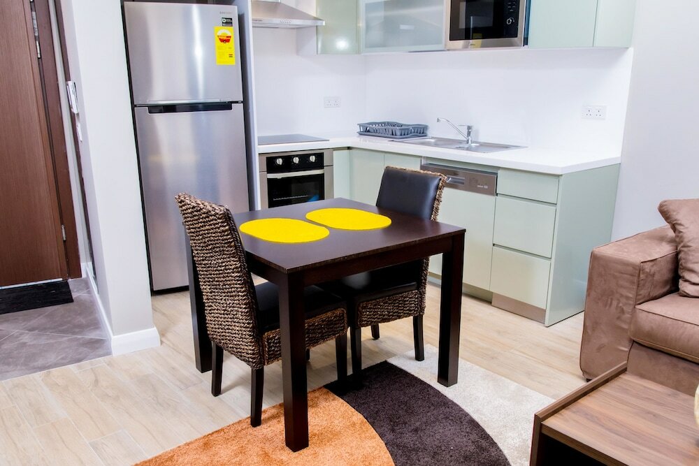 Фото Pls Apartments - Cantonments