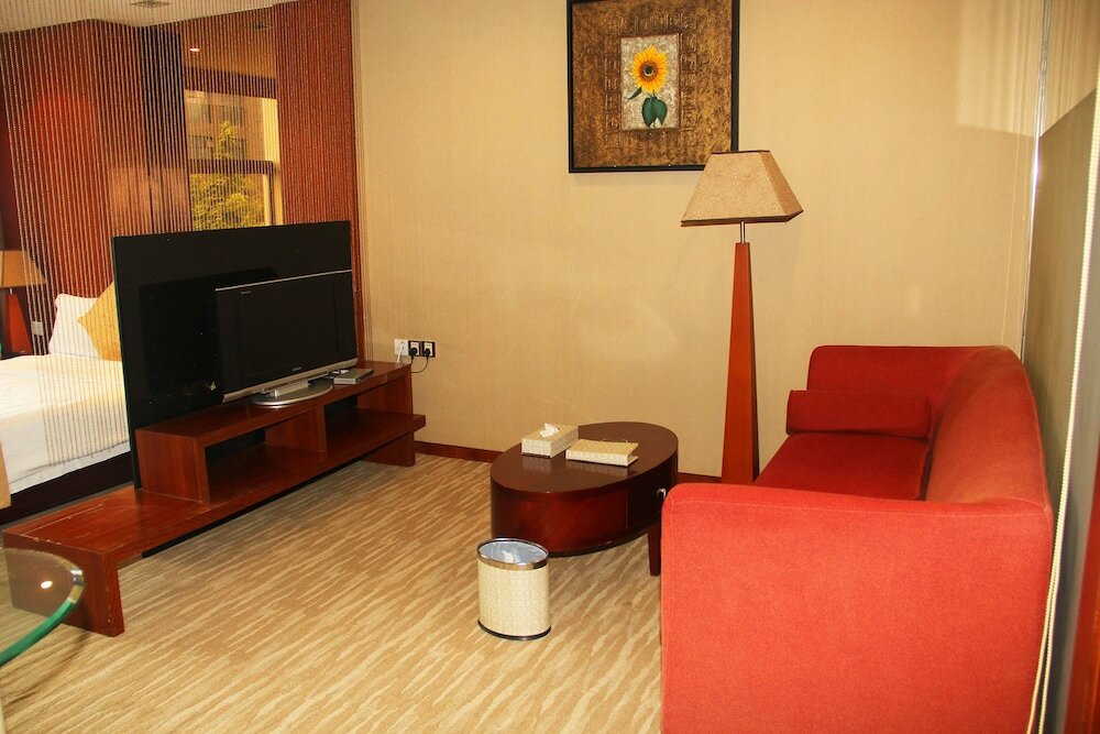 Фото Golden Central Hotel Shenzhen