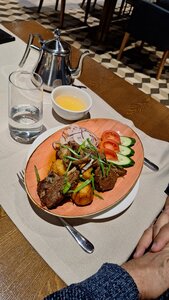Uchquduq (Astana, Máńgilik El dańǵyly, 52А), restaurante