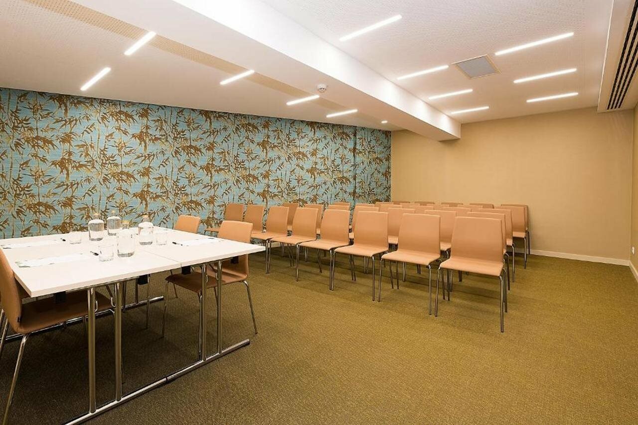 Фото The Leaf Boutique Hotel