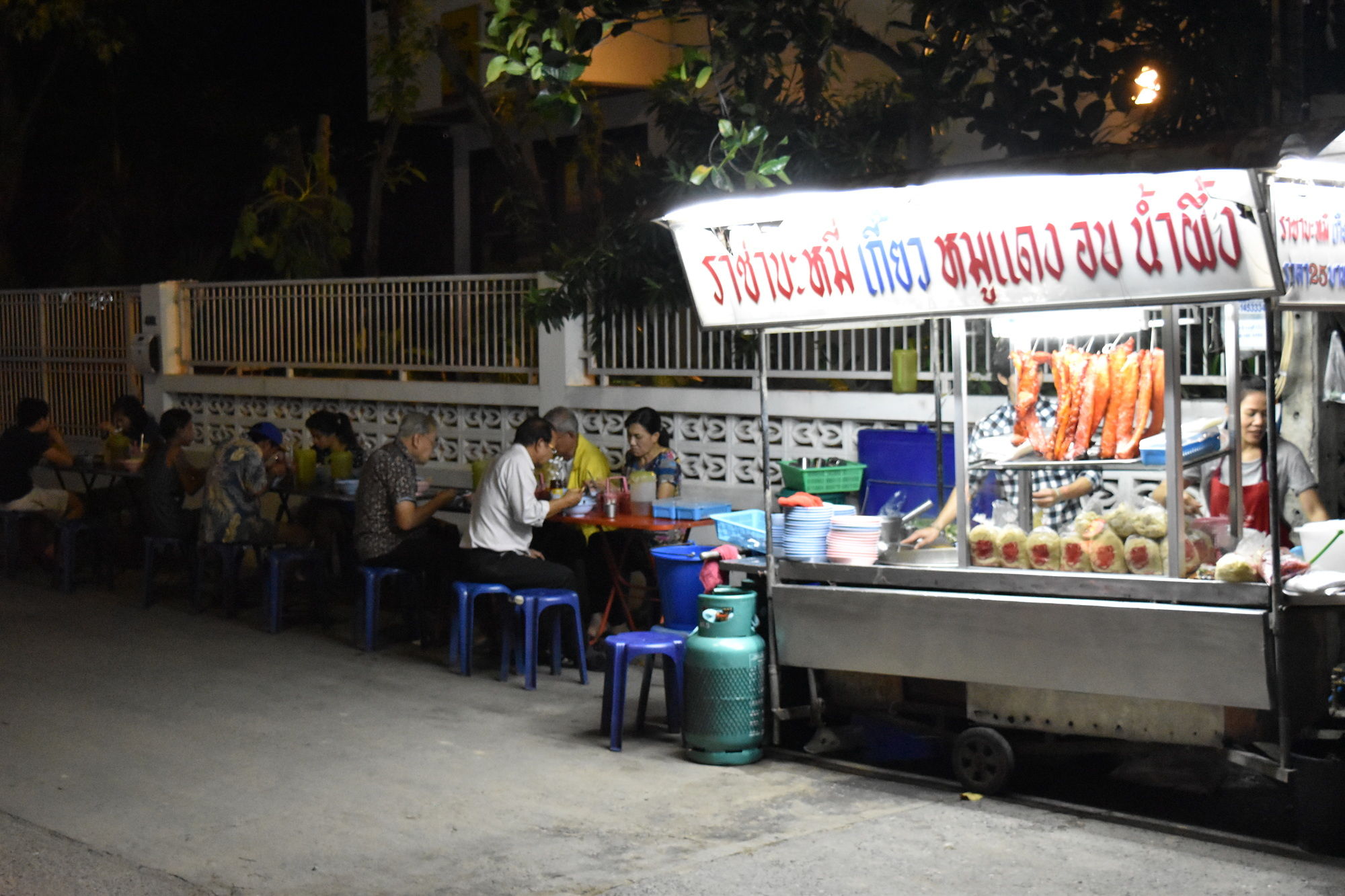 Фото Hide Bangkok Hostel