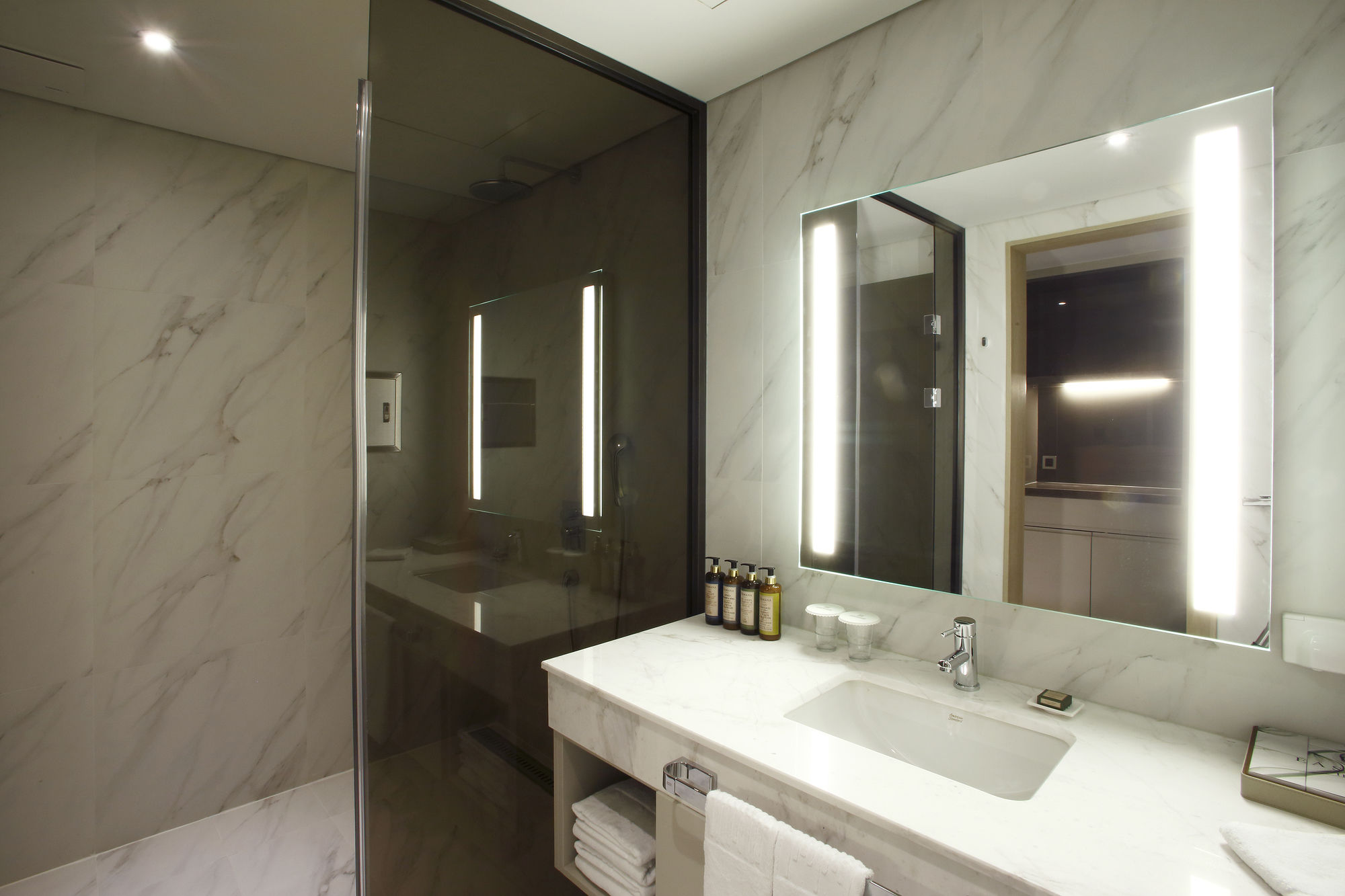 Фото Busan Eastonbay hotel