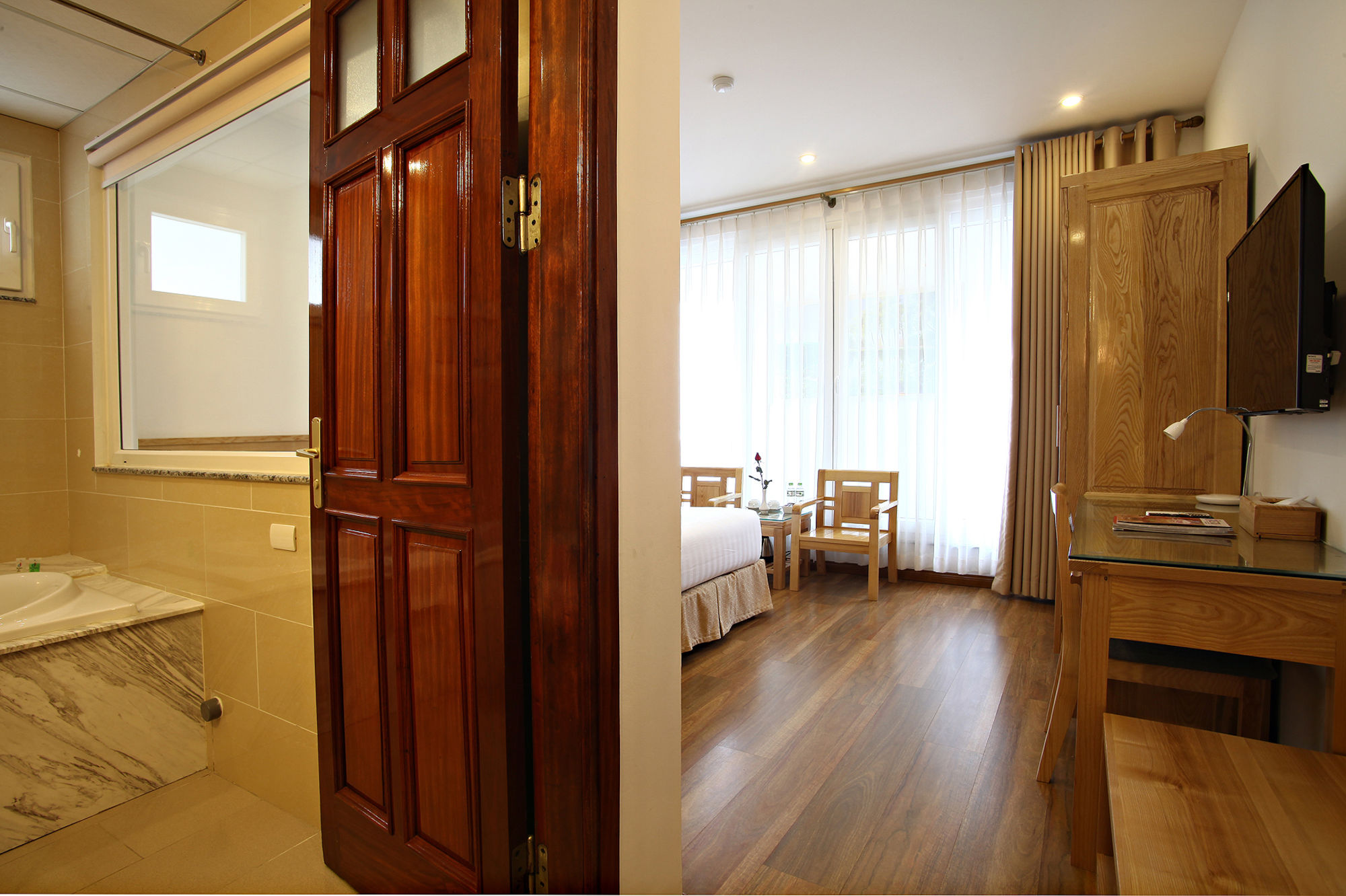 Фото Blue Hanoi Hotel