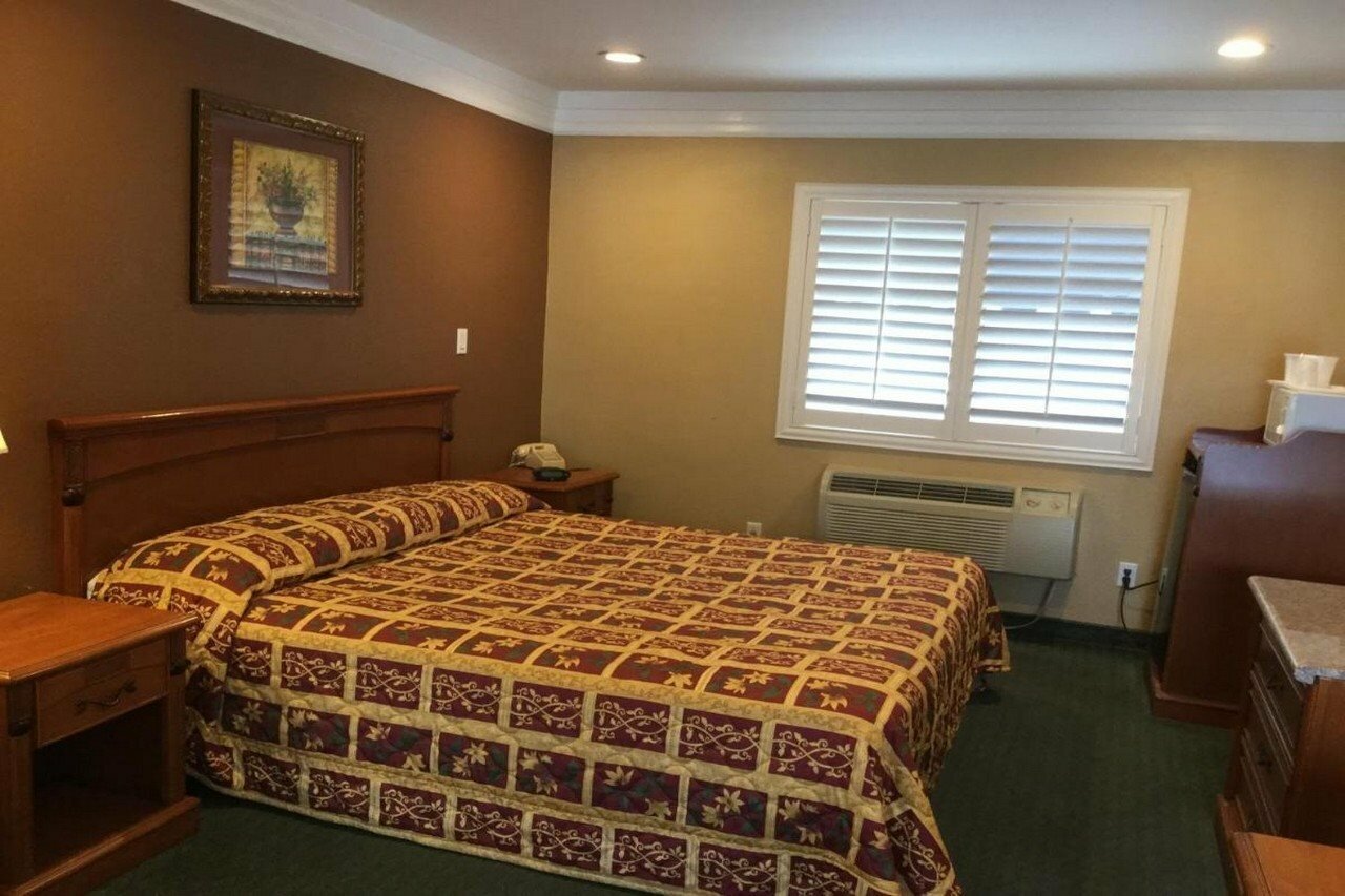 Фото Beverly Inn