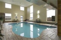 Фото Oxford Suites Silverdale