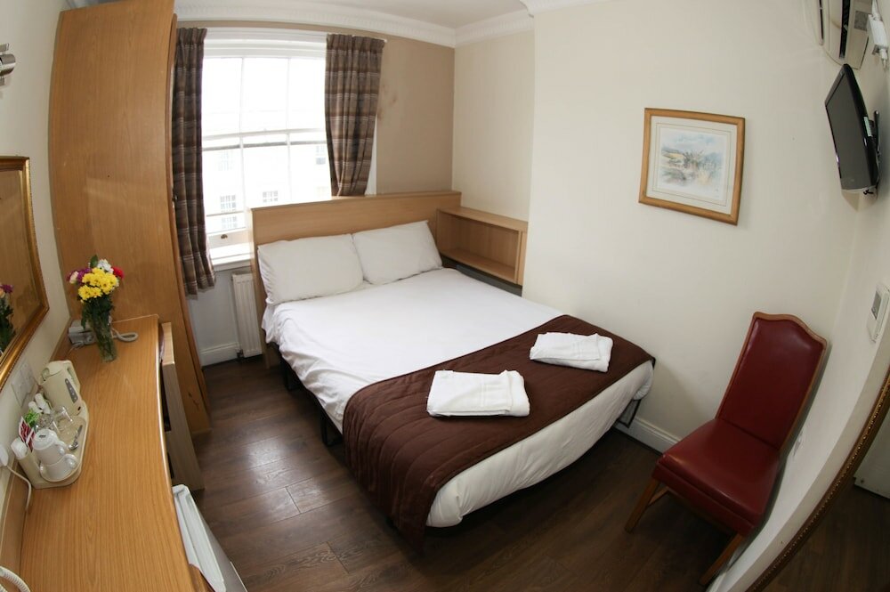 Фото Holland Court Hotel
