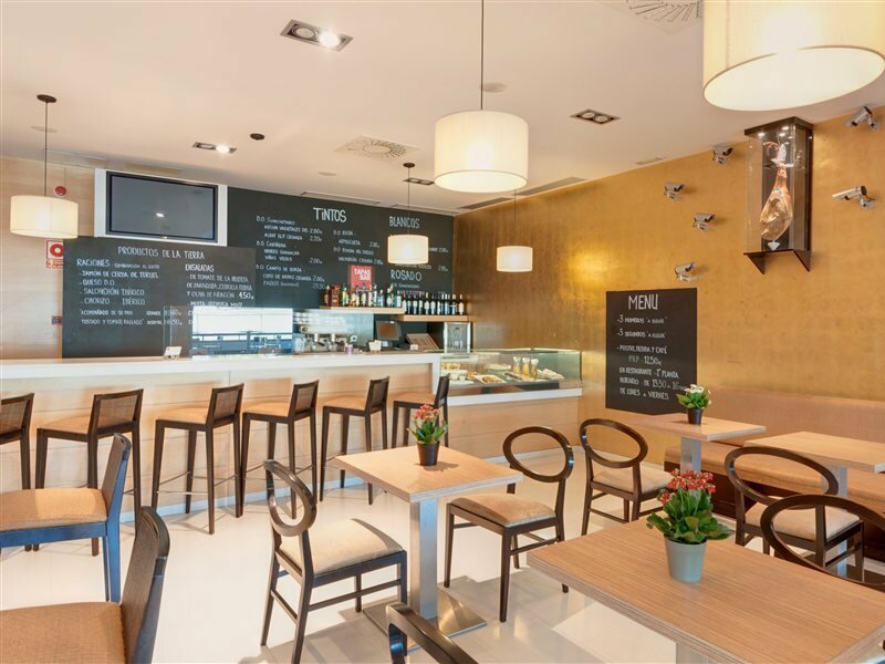 Фото Hotel Zentral Ave