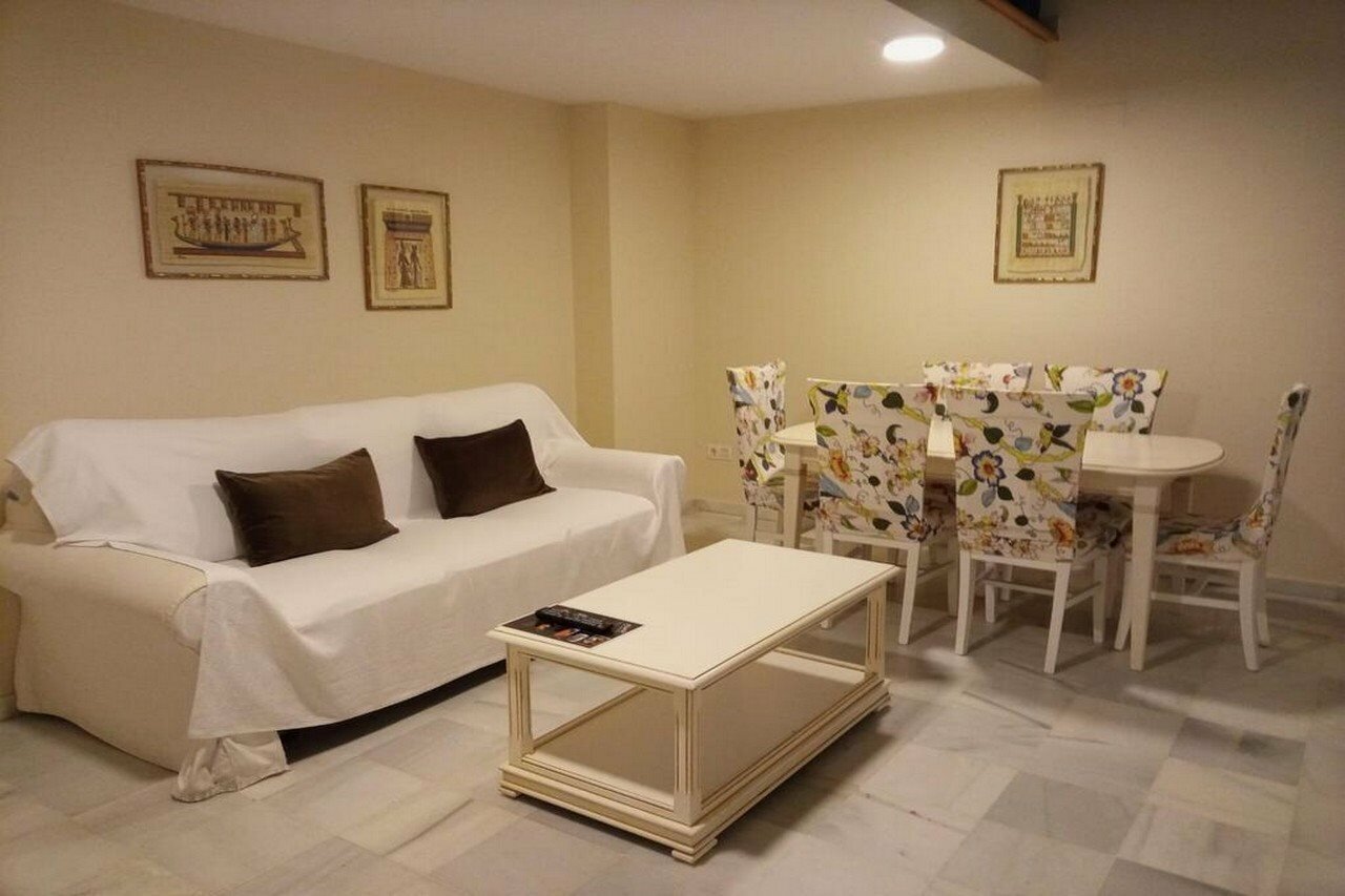 Фото Apartamentos Larga 70