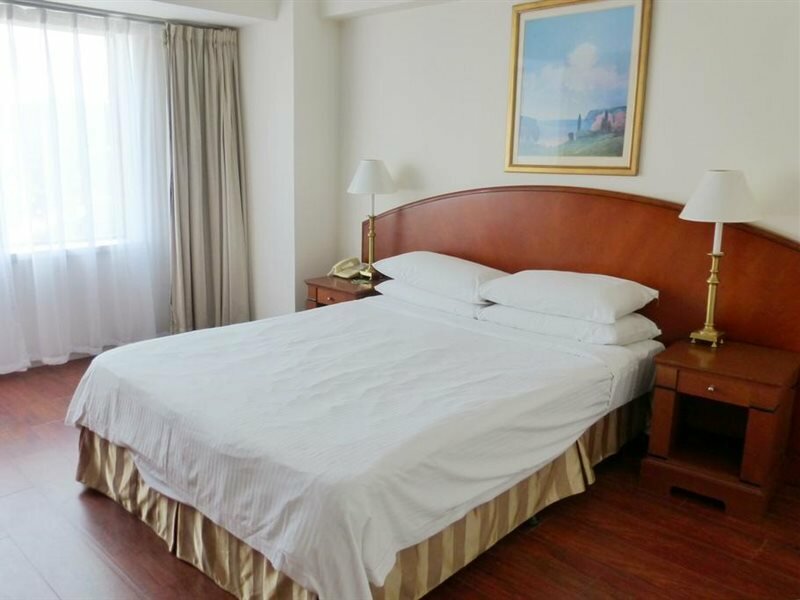 Фото Ruishi Hotel Dalian