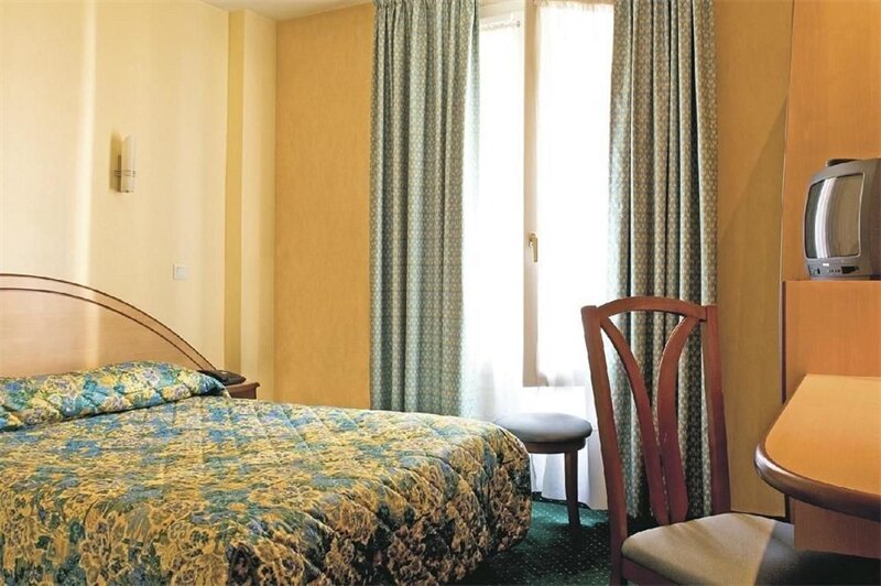 Фото Hôtel Terminus Montparnasse