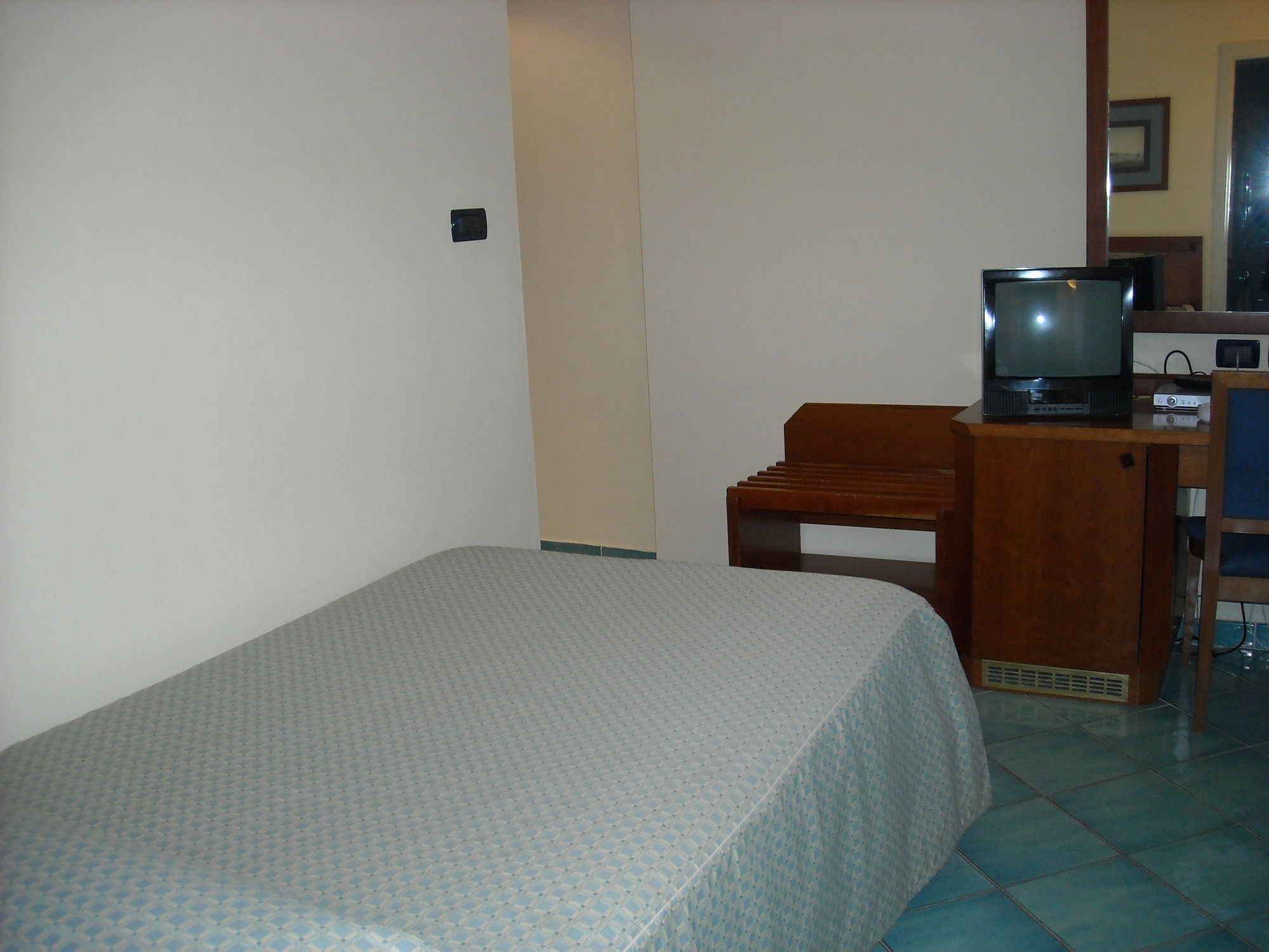 Фото Hotel Marad