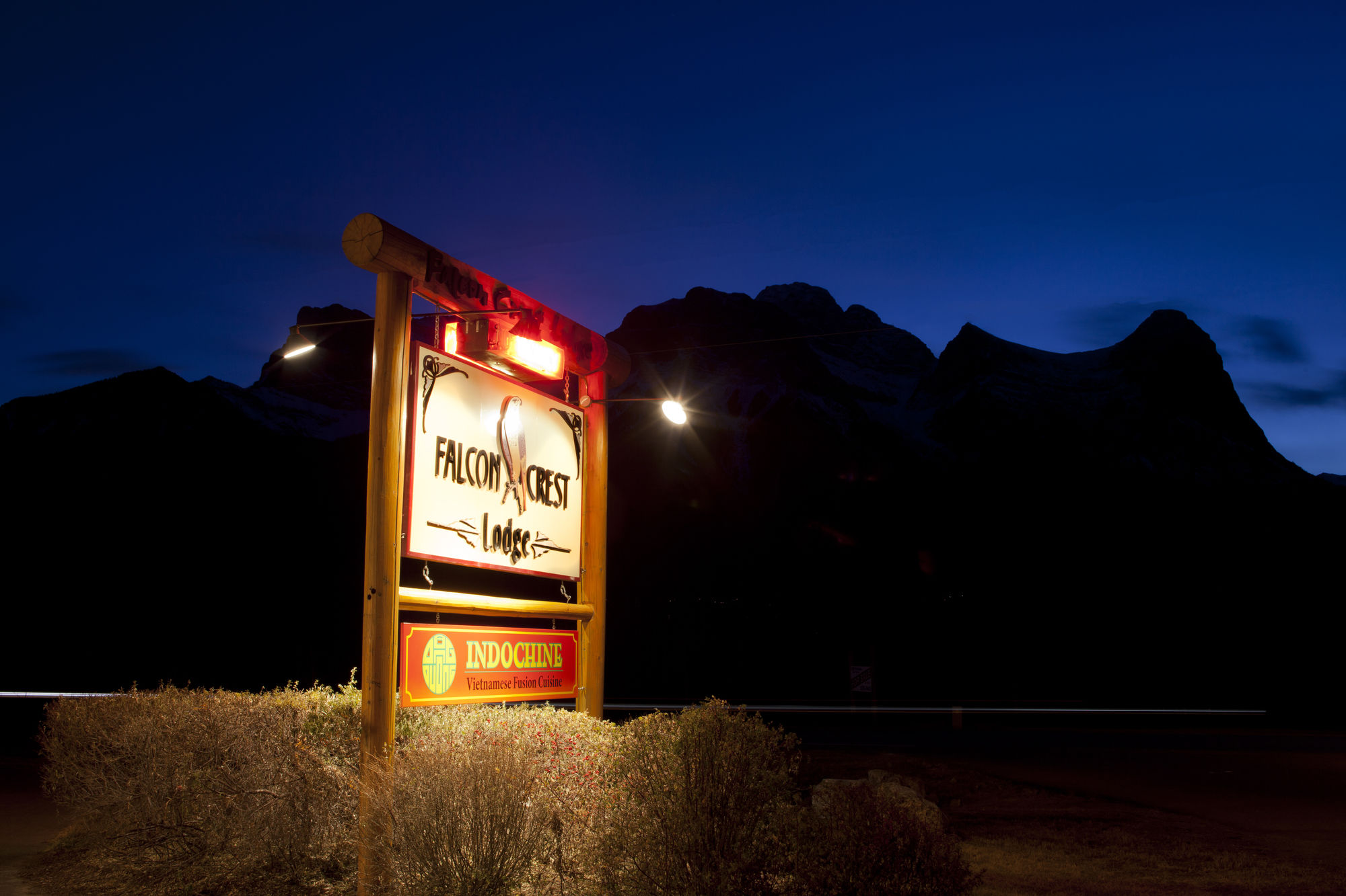 Фото Falcon Crest Lodge