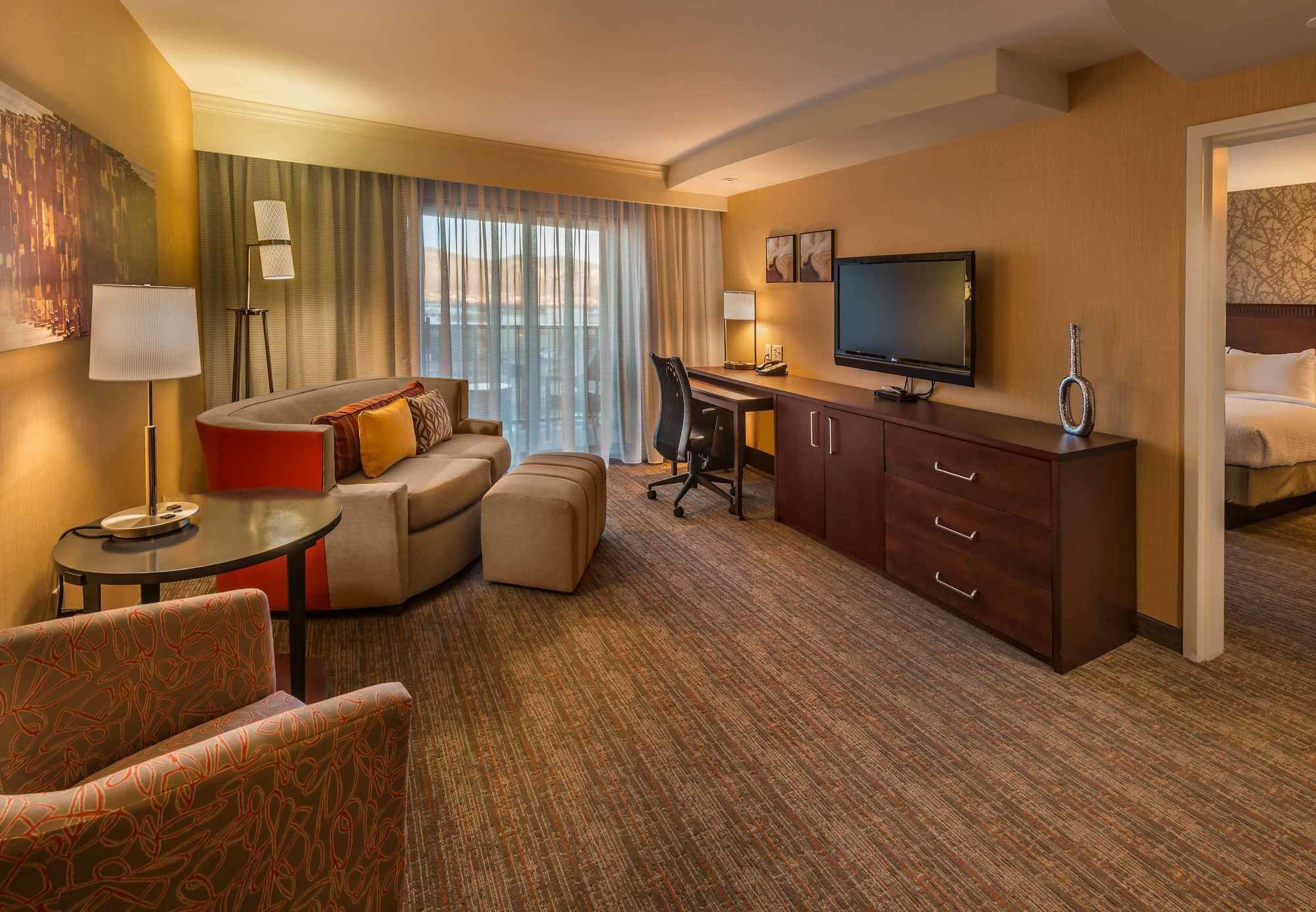 Фото Courtyard by Marriott Carson City