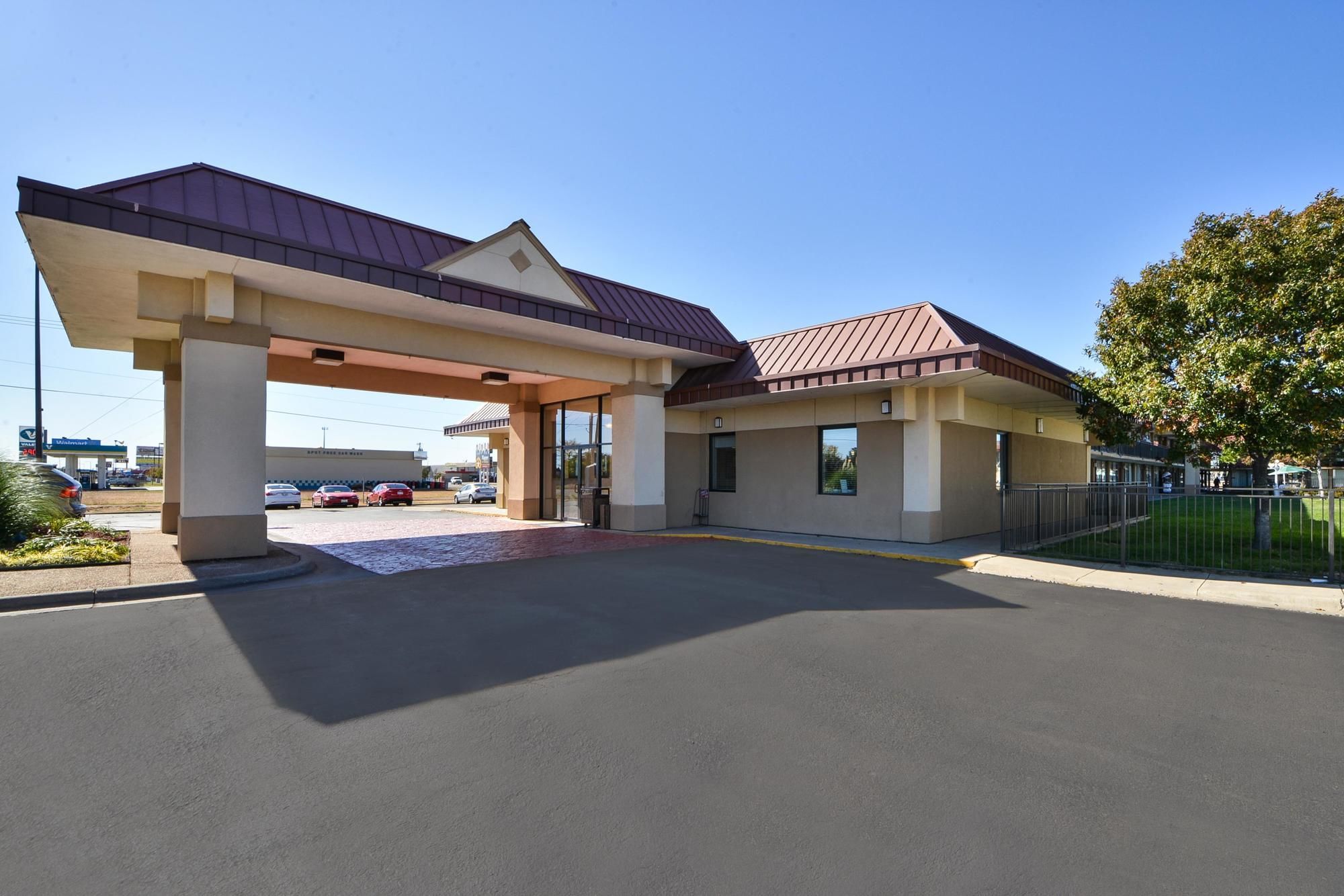 Фото Best Western Northgate Inn