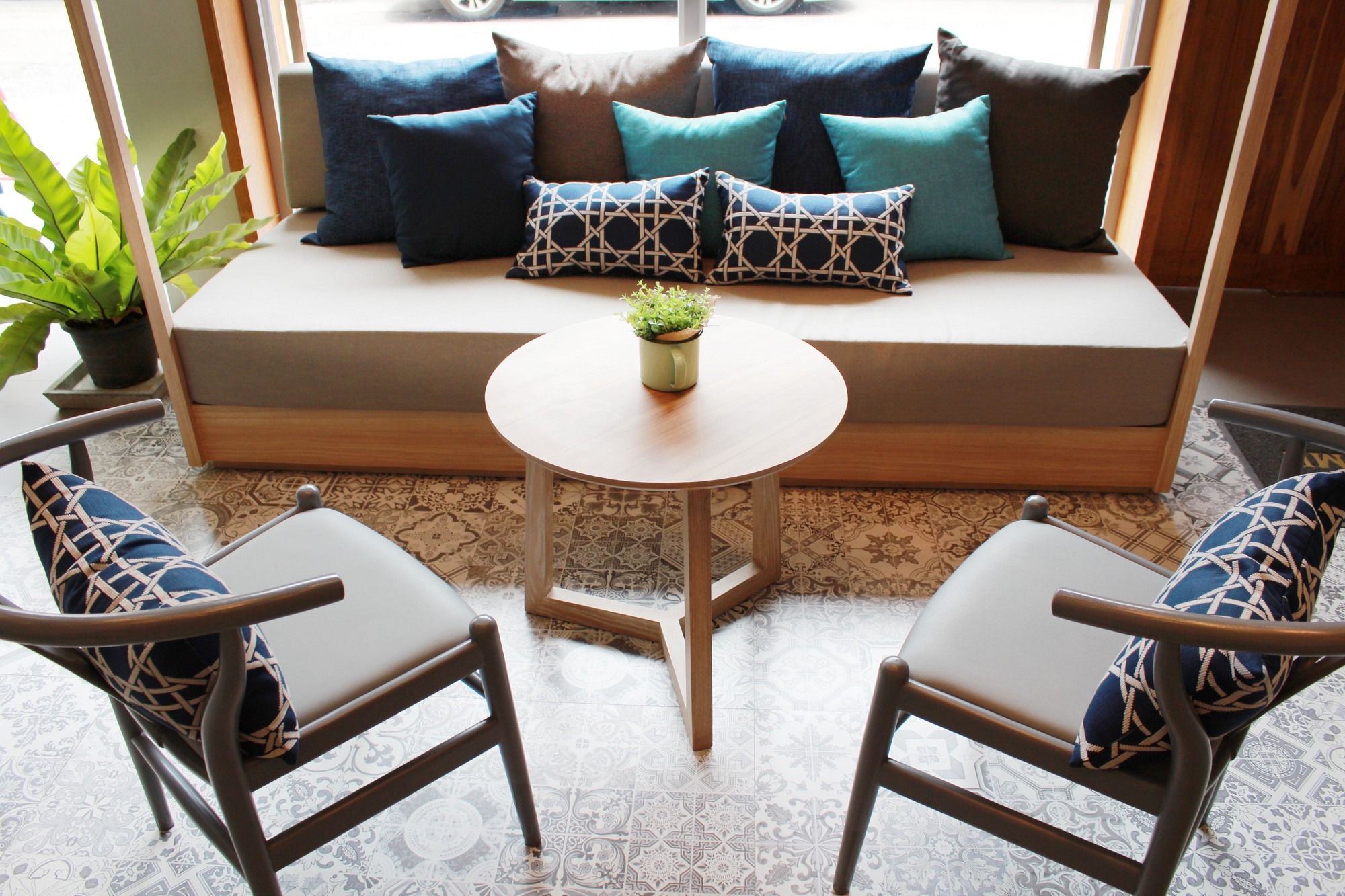 Фото Rajthani Hotel