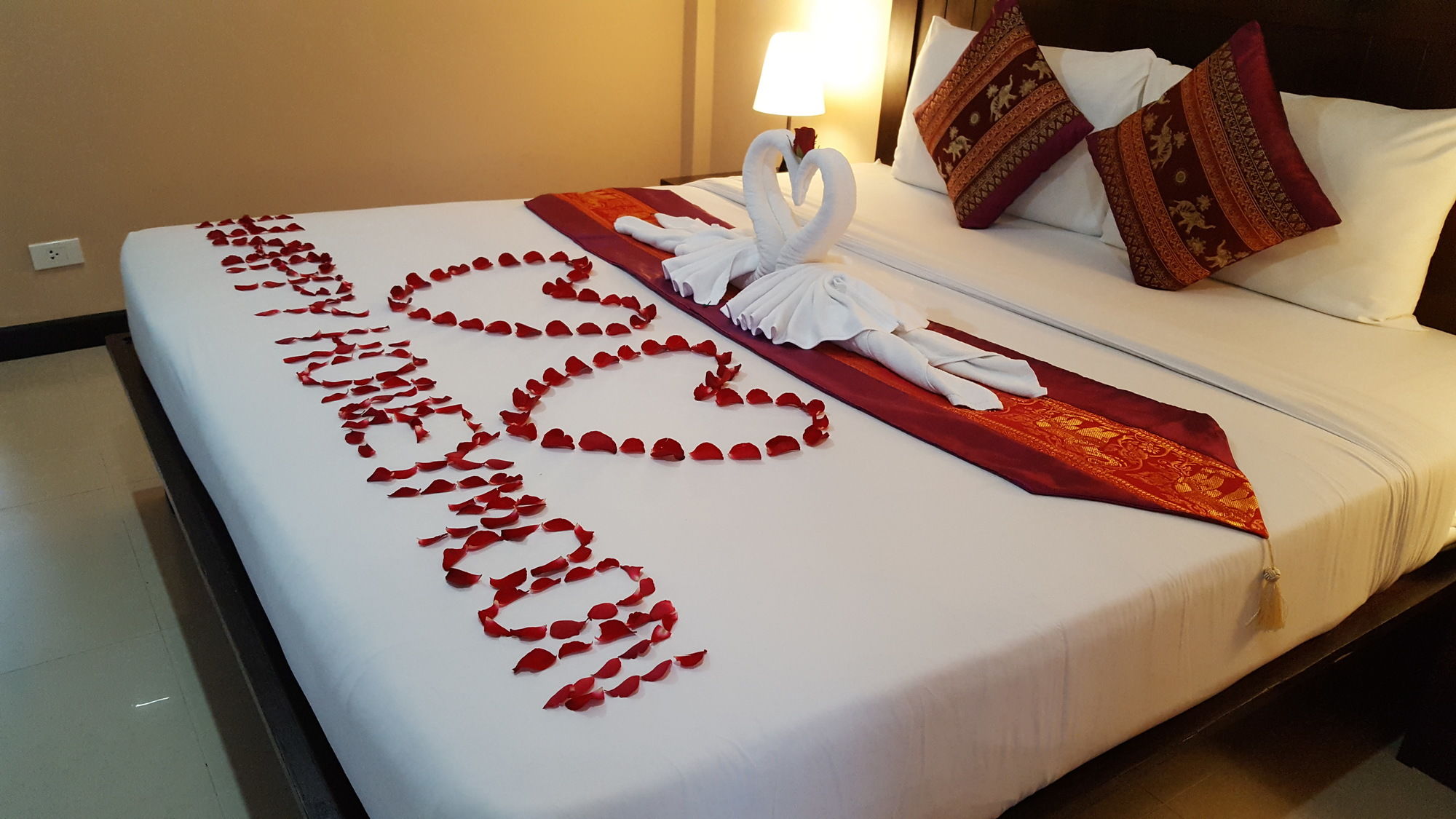 Фото Ampha Place Hotel