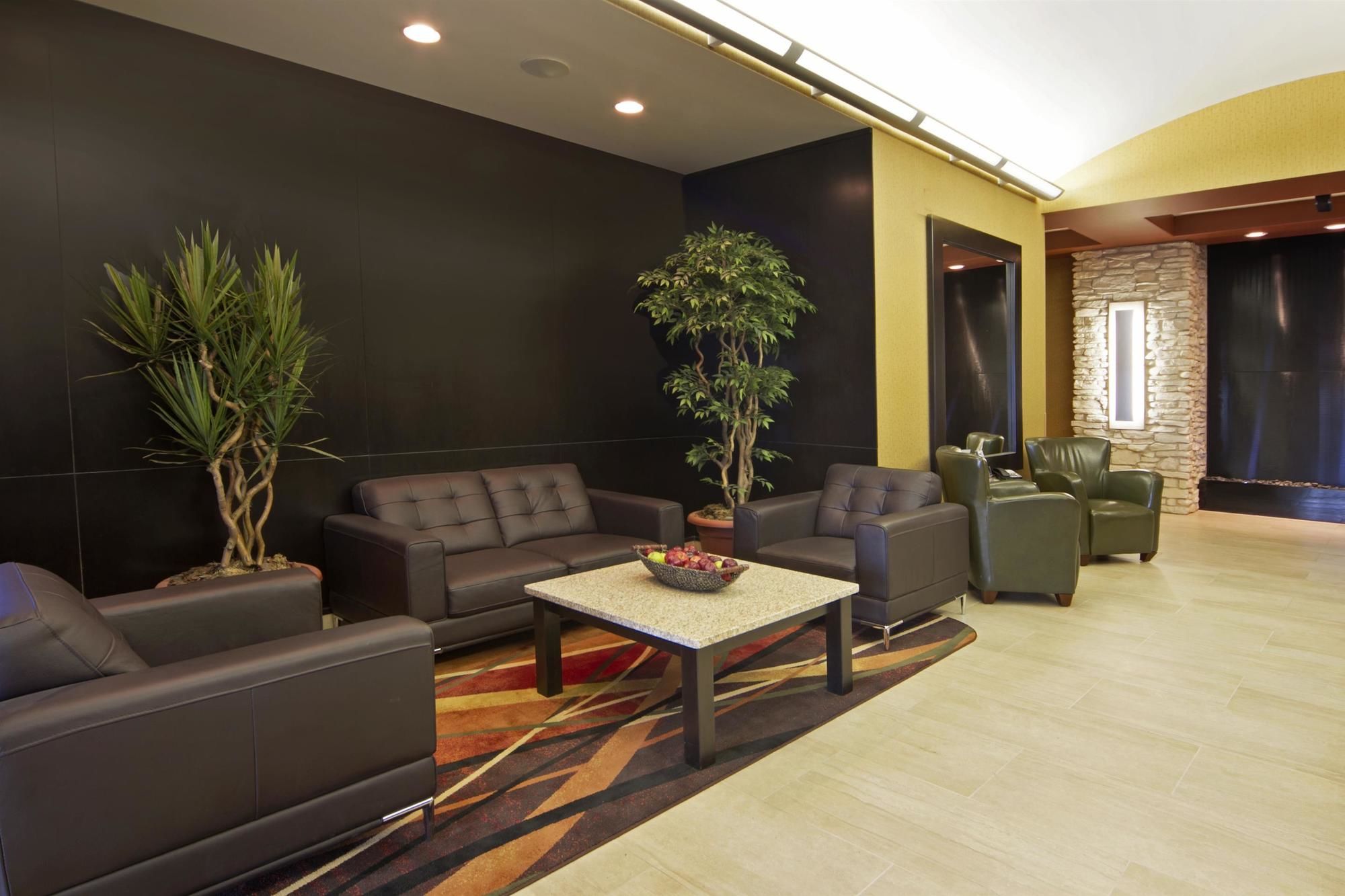 Фото Best Western Plus Sherwood Park