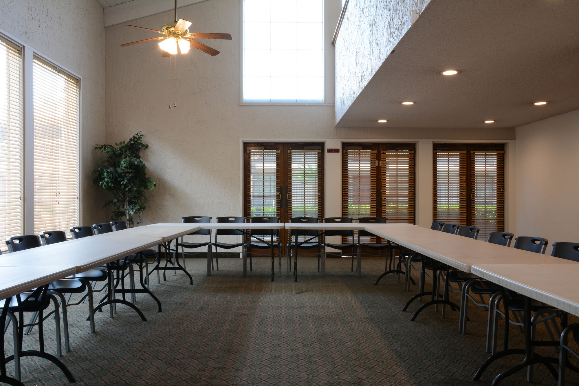 Фото Red Roof Inn San Dimas - Fairplex