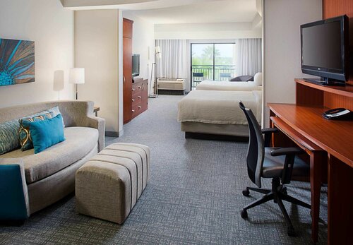 Гостиница Courtyard by Marriott San Antonio SeaWorld - Westover Hills в Сан-Антонио