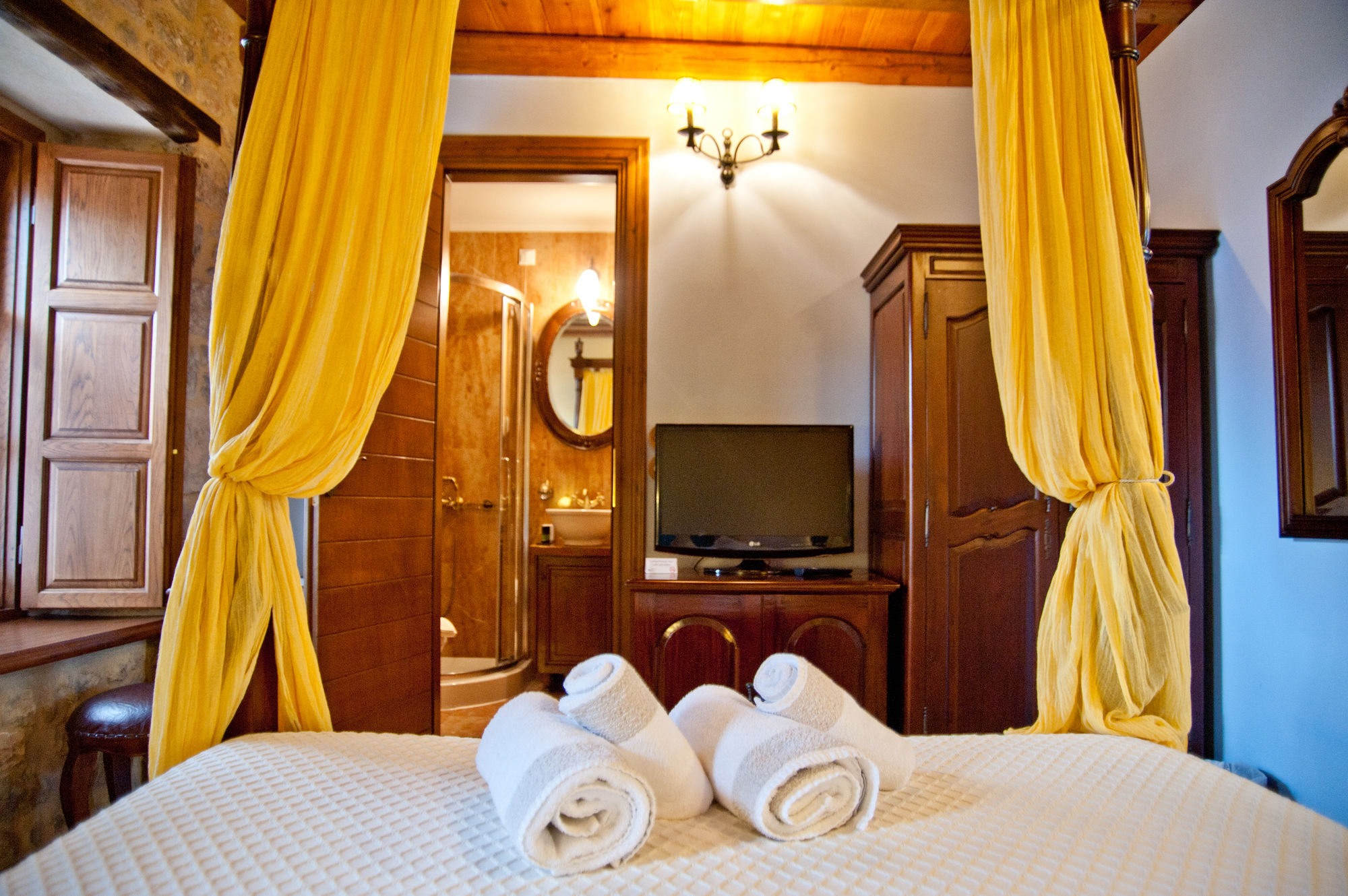 Фото Hatzipanayiotis