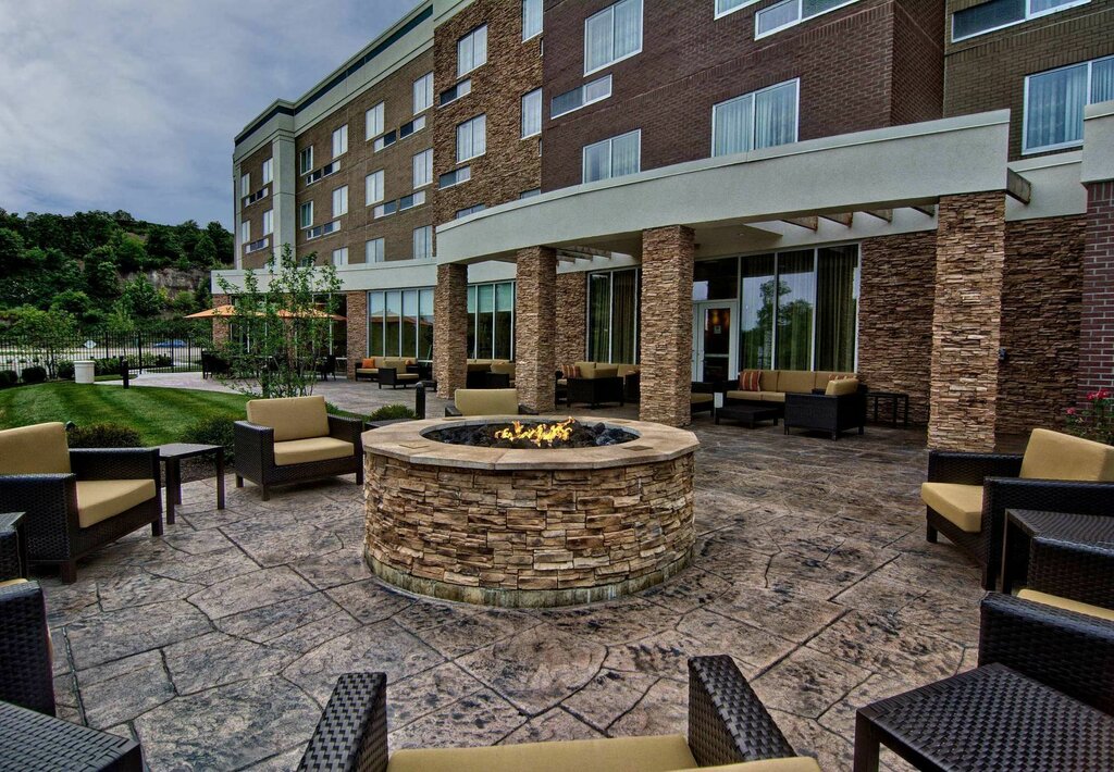Hotel Courtyard by Marriott Bridgeport Clarksburg, State of West Virginia, photo