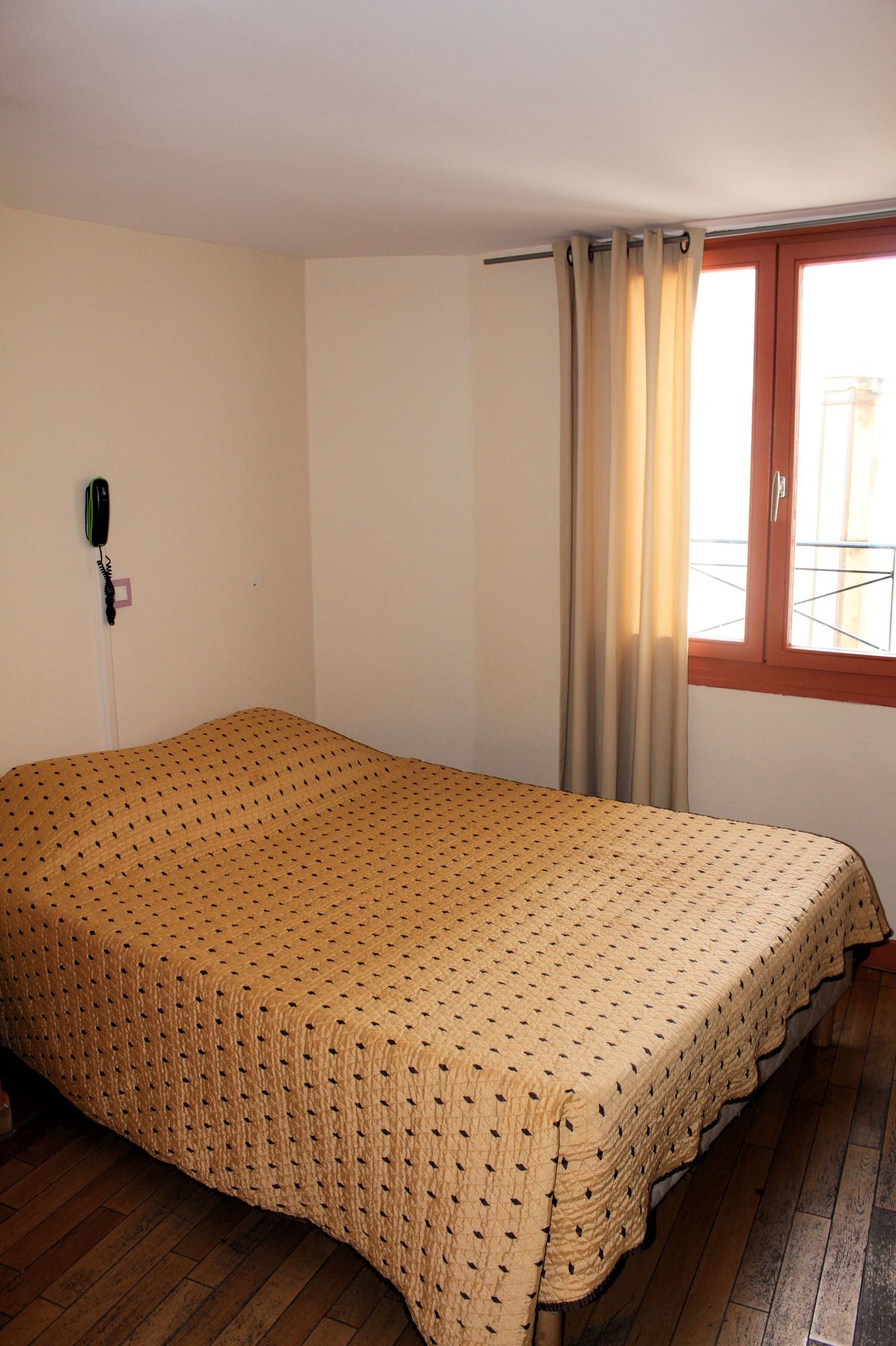 Фото Absolute Hotel Paris République