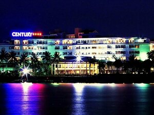 Гостиница Century Riverside