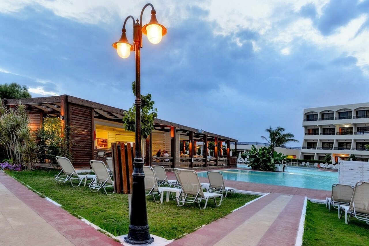 Фото отеля 3