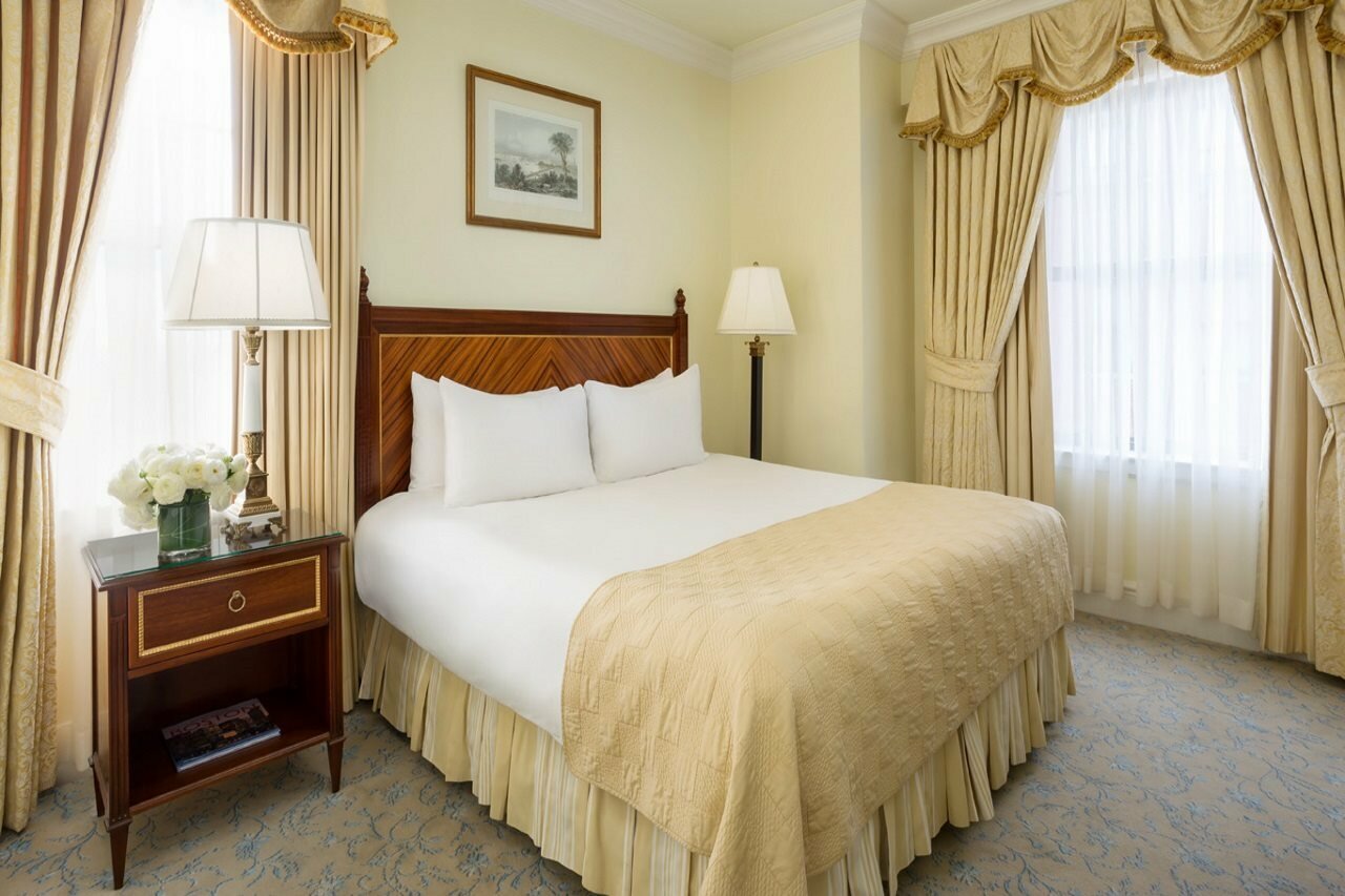 Фото The Newbury Boston