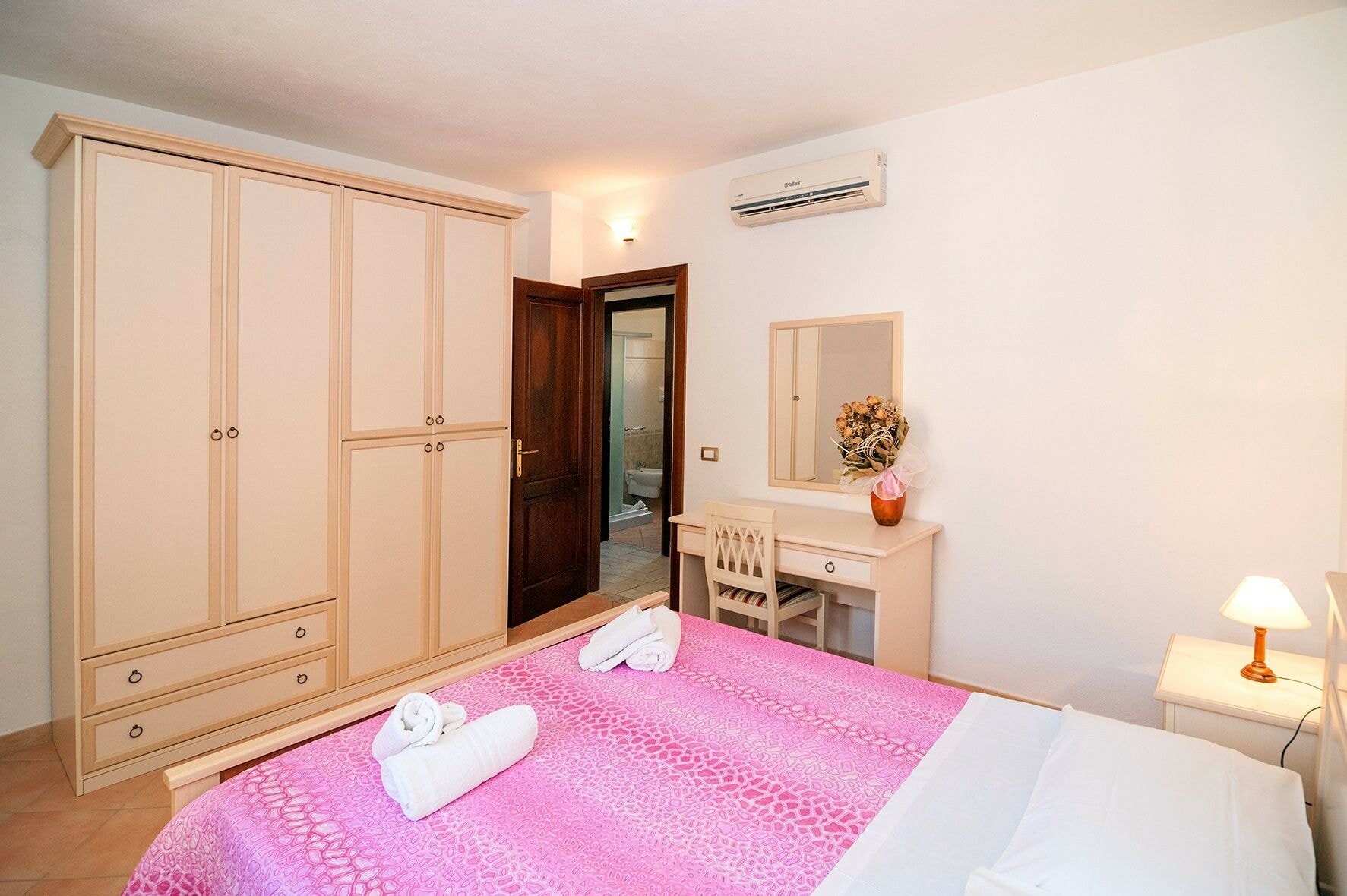 Фото Albergo Residenziale Li Troni