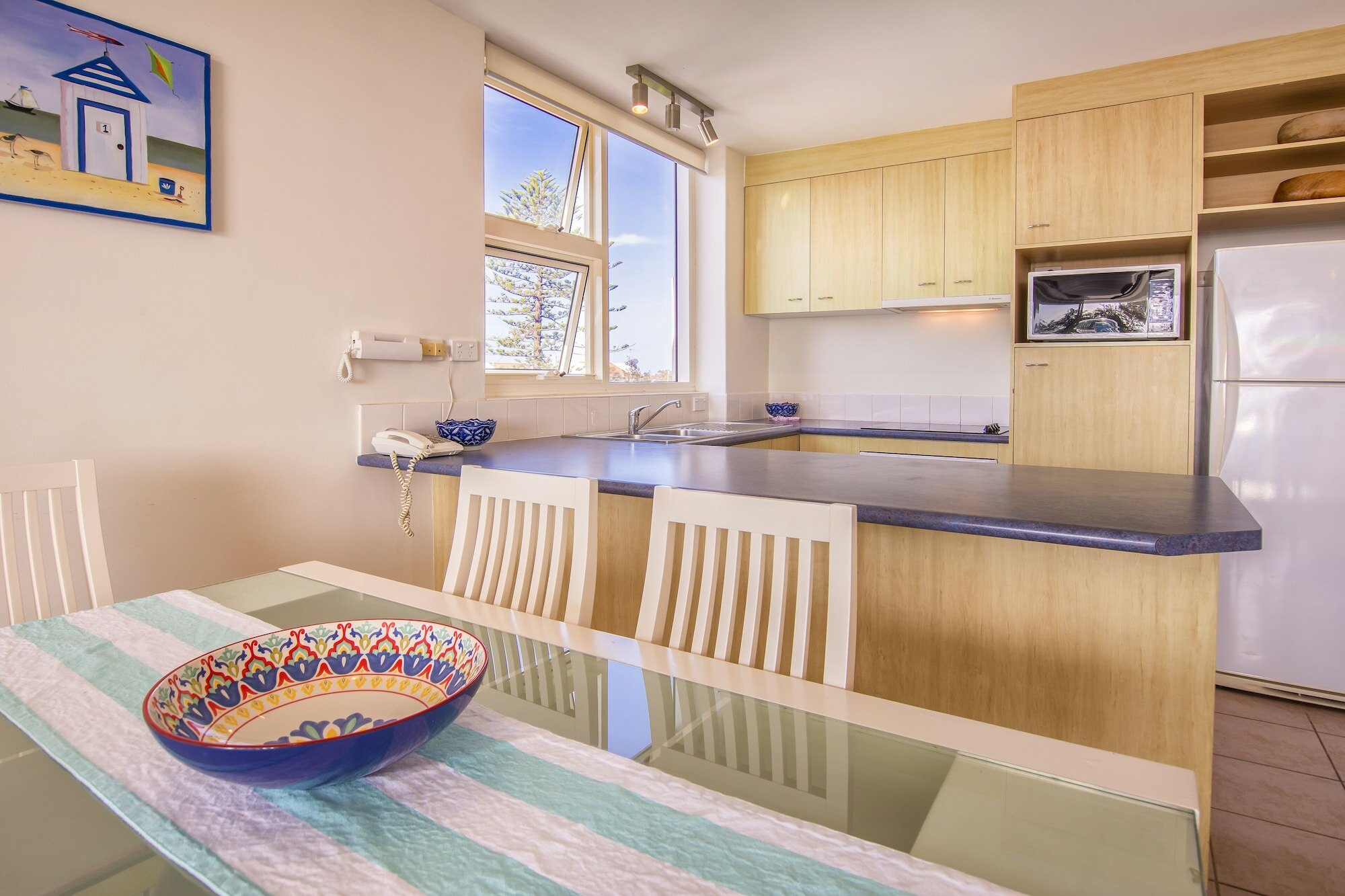 Фото 84 The Spit Holiday Apartments