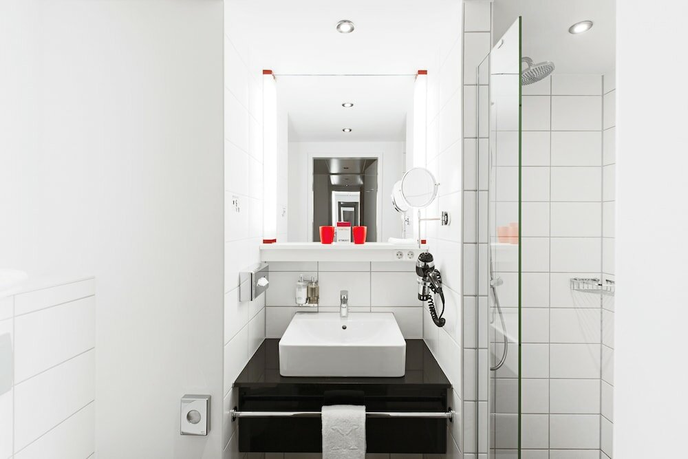 Фото Dormero Hotel Frankfurt Messe