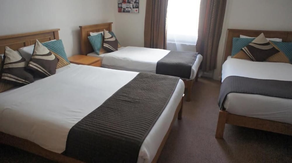 Фото Westpoint Hotel