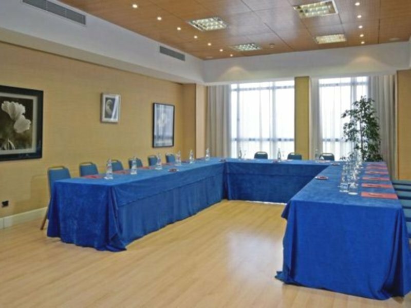 Фото Hotel Valladolid Recoletos