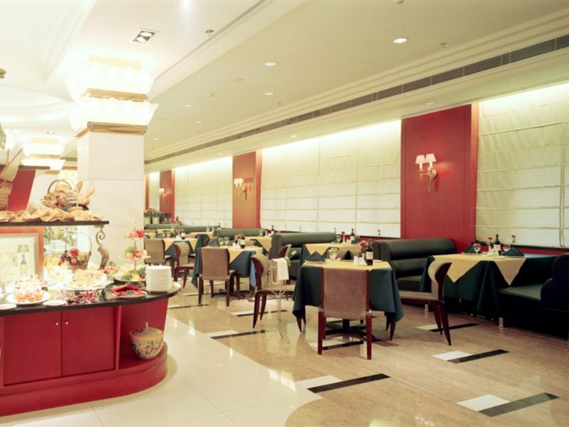 Фото Bell Tower Hotel Xian