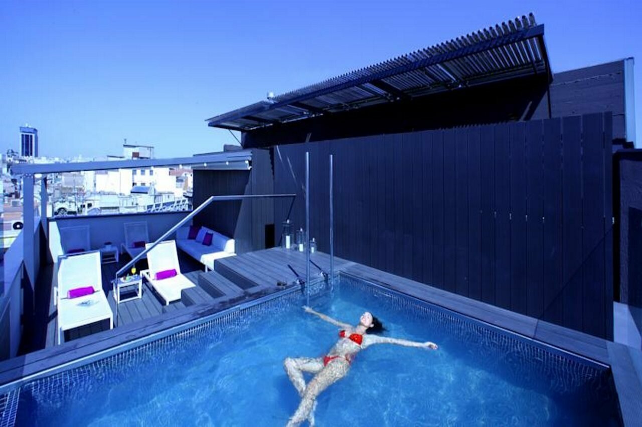 Фото The Mirror Barcelona