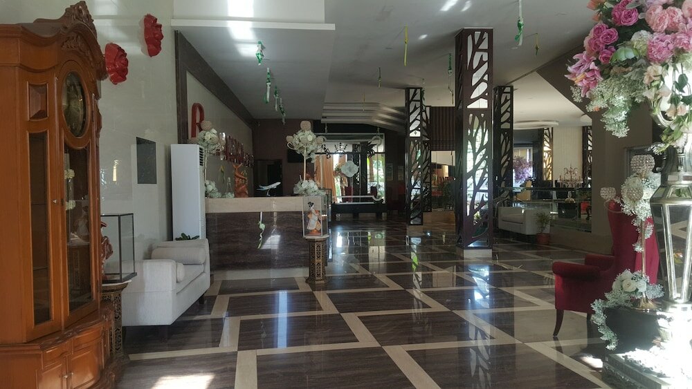 Фото The Belagri Hotel and Convention