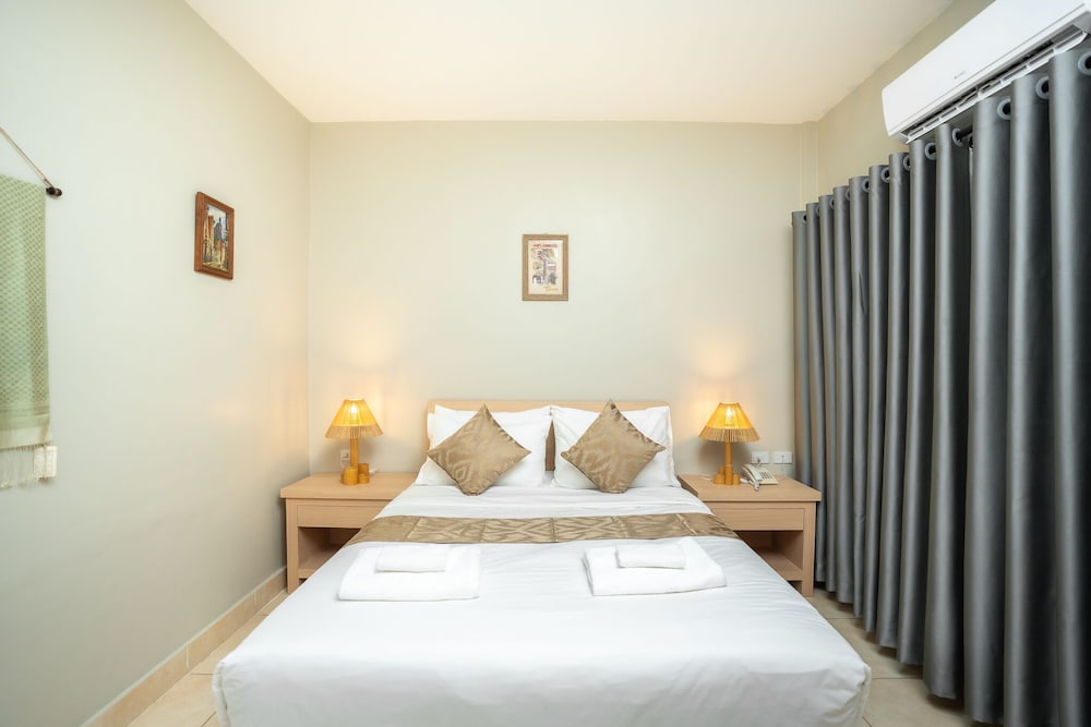 Фото Vongkhamsene Boutique Hotel