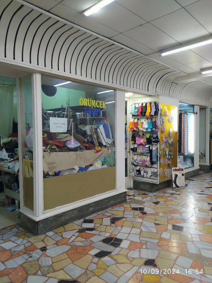 Tailor Orumcek Tuhafiye Ipek Iplik, Istanbul, photo