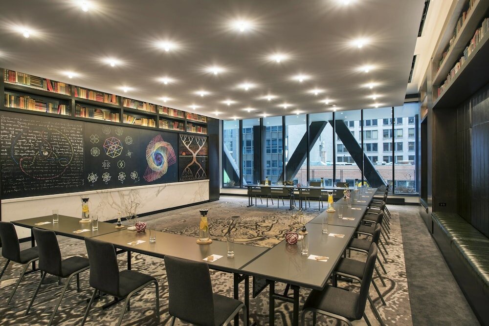 Фото Hotel Emc2, Autograph Collection