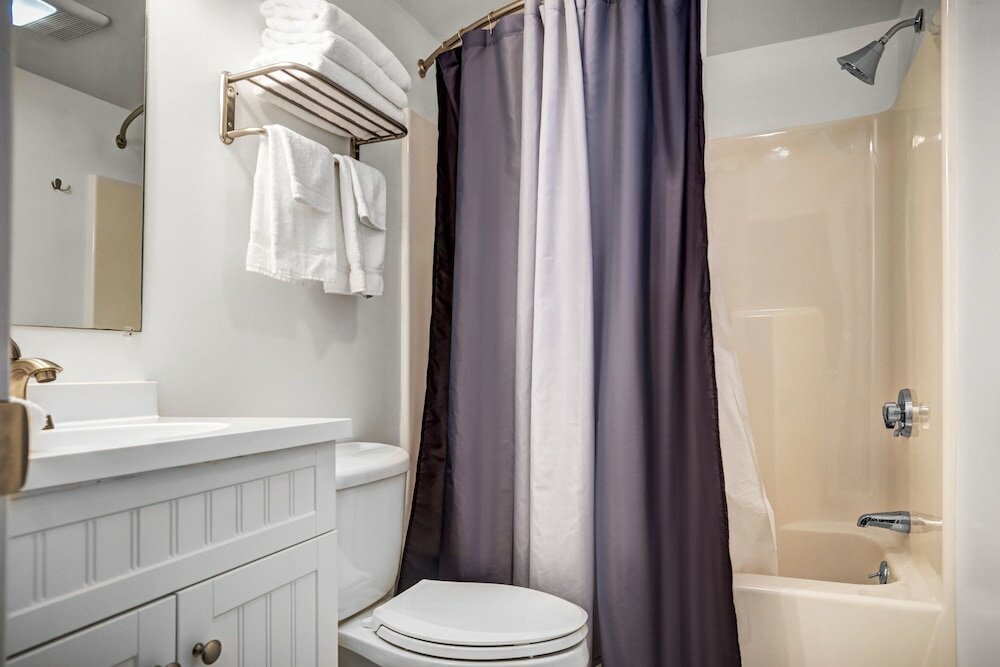 Фото Kittery Inn and Suites