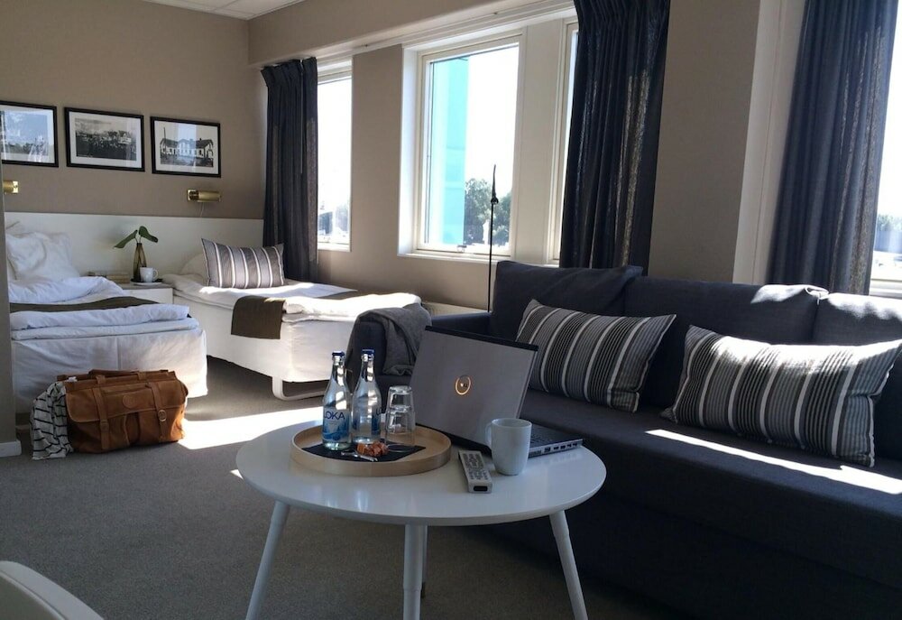 Фото отеля 2